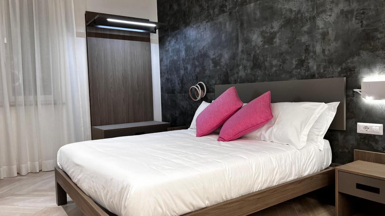 Patriziella 4 Rooms Sorrento Exterior foto
